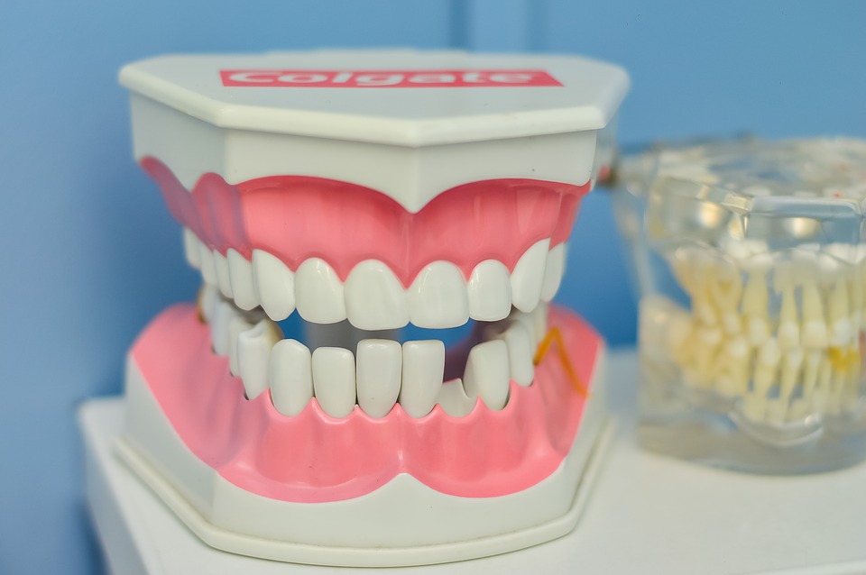 Dlaczego i kiedy należy wybrać się z dzieckiem do ortodonty?